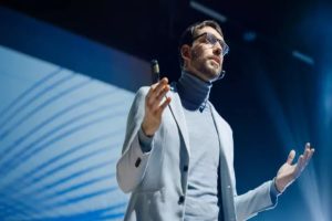 Simon Mattheis als Keynote Speaker zur Zukunft der Arbeit